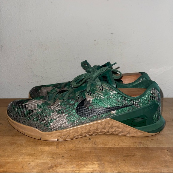 Nike Metcon 3 852928-008 Mens Green Digital Camo Running Shoes Sneakers Sz 10.5 - Picture 3 of 7